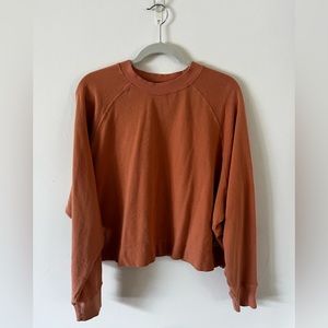 Vuori Crop Sweatshirt